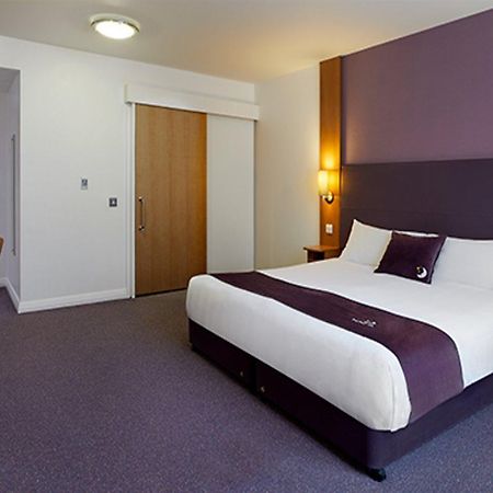 Premier Inn Liverpool John Lennon Airport Speke Esterno foto
